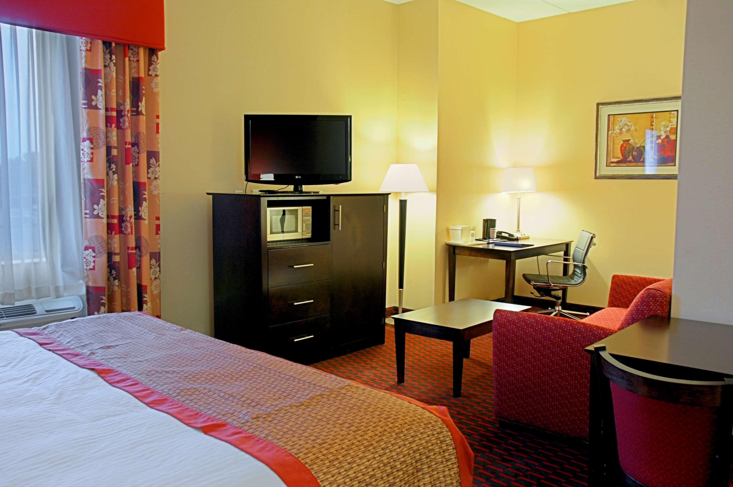Best Western Plus Flowood Inn & Suites Exterior photo
