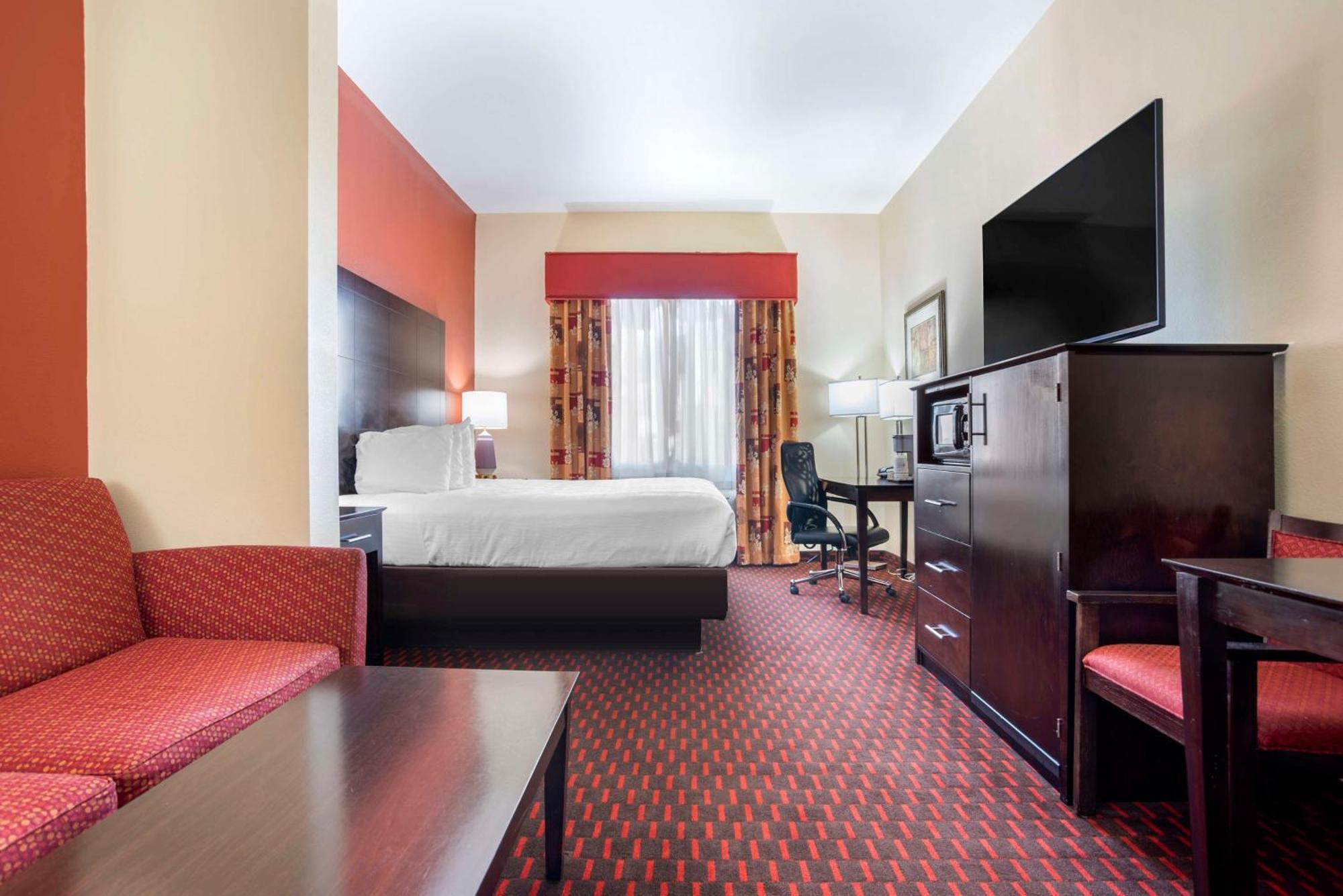 Best Western Plus Flowood Inn & Suites Exterior photo
